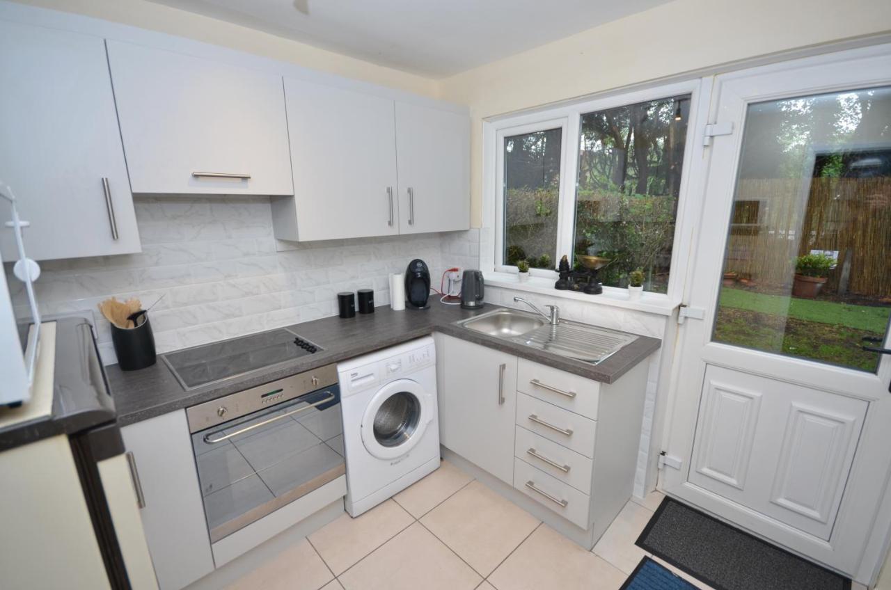 Bright Stylish 2 Bedroom Garden Apartment South Belfast Close To Everything エクステリア 写真