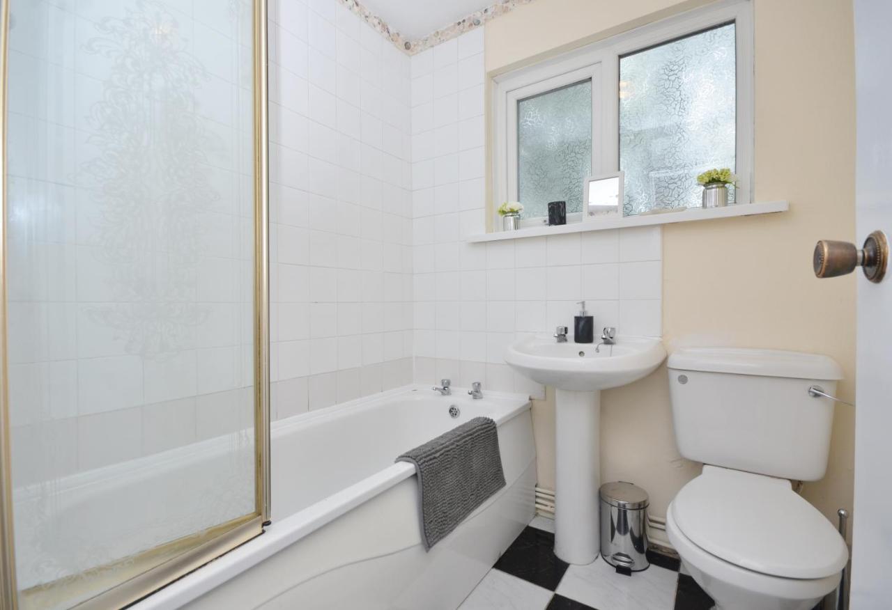 Bright Stylish 2 Bedroom Garden Apartment South Belfast Close To Everything エクステリア 写真